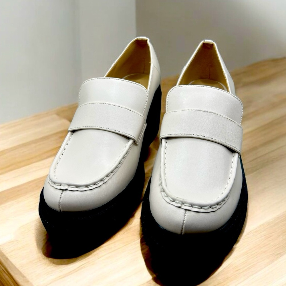 NEW MICHAEL Michael Kors Women's Rocco Lug Sole Slip-On Heeled Loafer - Size 9